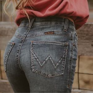 WRANGLER ULTIMATE RIDING JEAN WILLOW IN REBECCA